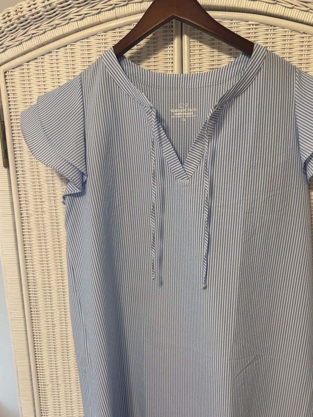 Vineyard Vines women’s performance material dress